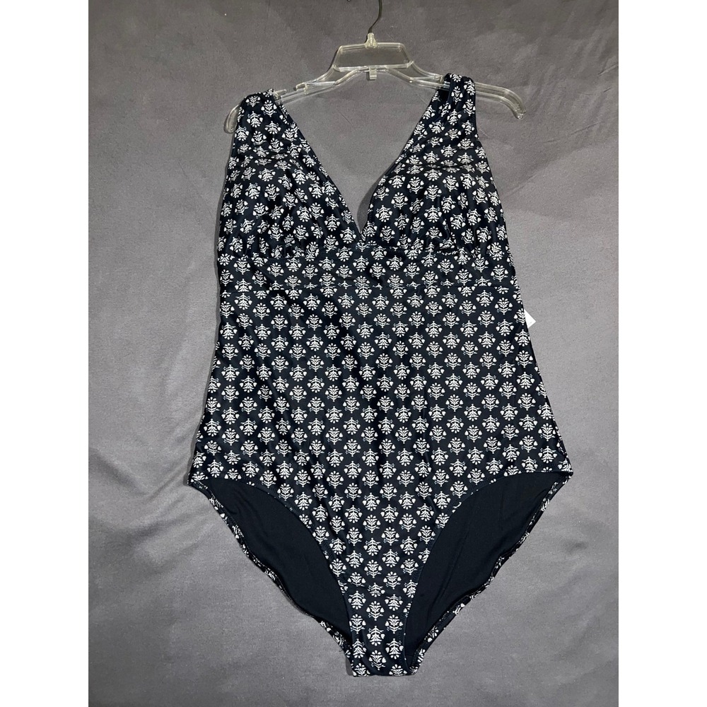 New Old Navy Women's Black White Floral Print One Piece V-neck Swimsuit Size XXL - Picture 6 of 9